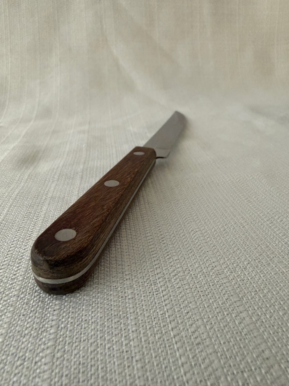 Vintage Stainless Serrated Knife Wood Handle 
R.S. Made in Japan Exc Cond
(F144) - Picture 10 of 10